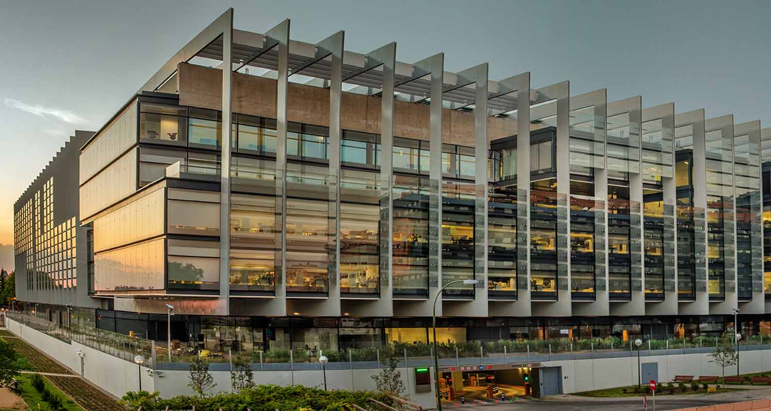 Repsol睿烁在西班牙和葡萄牙部署100%可再生燃料，荣获普氏能源资讯奖。